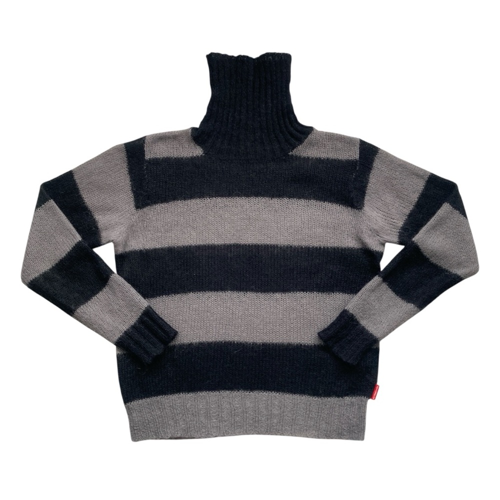 Early 2000s Japanese Loose Knit Mohair Turtleneck ☕️